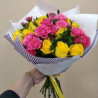 Купить цветы в Петербурге оптом.